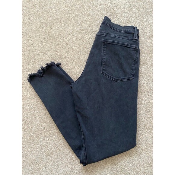 FRAME Le High Skinny Faded Black Scalloped Raw Hem Jeans Whittier Size 31 EUC - Picture 2 of 12